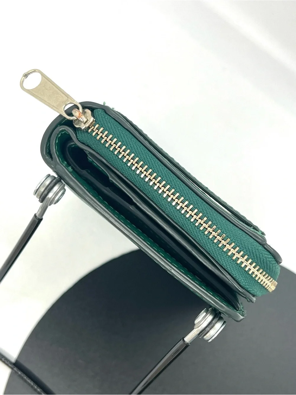 Kate Spade New York Green Zip Around Wallet Coin Purse Compact Wallet